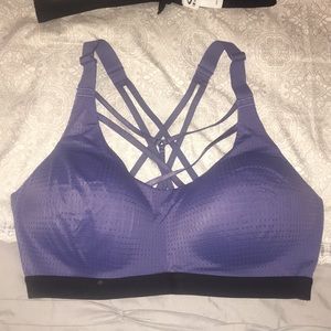 New Victoria Secret sports bra